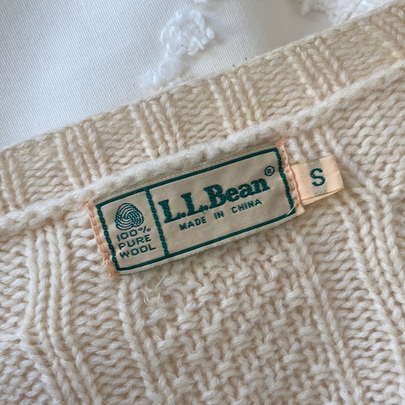 L.L Bean 100% Wool vintage sweater cardigan size S - Picture 3 of 6